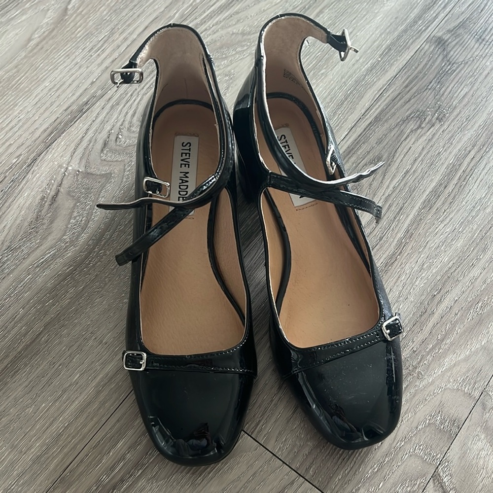 Steve Madden Mary Jane Pumps